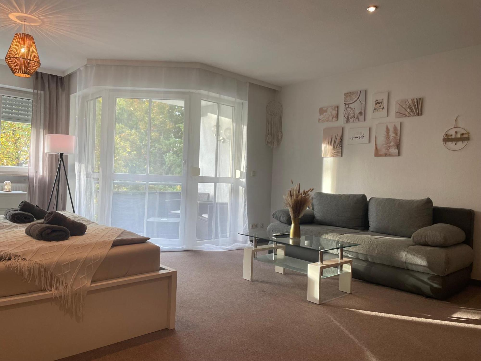 Kingsize Bett Boho Apartment Mit Tiefgarage Naehe Salzburg Freilassing Eksteriør billede